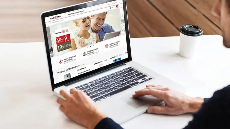 Fuertes descuentos, cuotas sin interés y envíos gratis: banco por banco, qué beneficios te dan por compras online