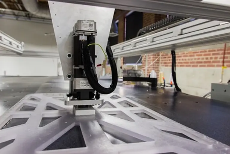 Adidas cierra fábricas robotizadas: ¿por qué mantendrá plantas con un millón de empleados en Asia?