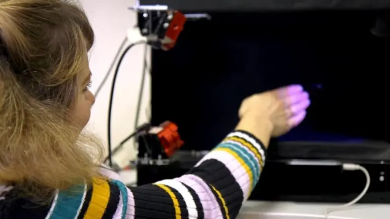 El entretenimiento del futuro: gracias al ultrasonido, este sistema permite ver, oír y sentir hologramas 3D