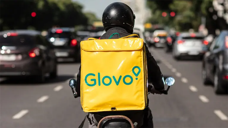Glovo abandona Uruguay y cierra sus operaciones en otros tres países