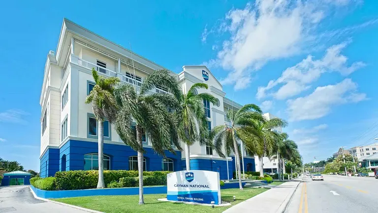 El nuevo "Panamá Papers": roban datos de 1.400 clientes del mayor banco de Islas Caimán