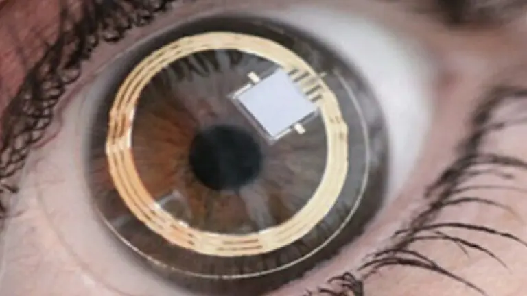 Internet de las cosas: una startup quiere poner una "pantalla inteligente" en tus lentes de contacto