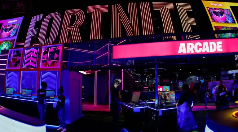 Sony quiere subirse al éxito de Fortnite: cuántos millones invertirá en Epic Games