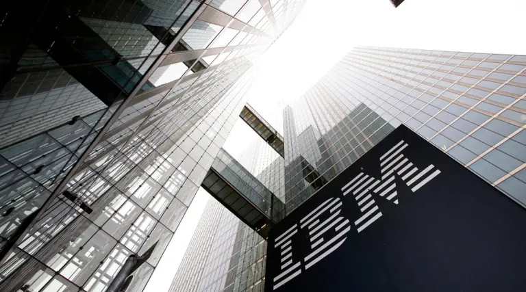 IBM anunció el lanzamiento en español de su plataforma gratuita de educación digital