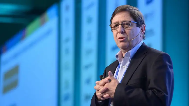 Un reconocido analista revela qué pasará con la inflación y el valor del dólar en 2025