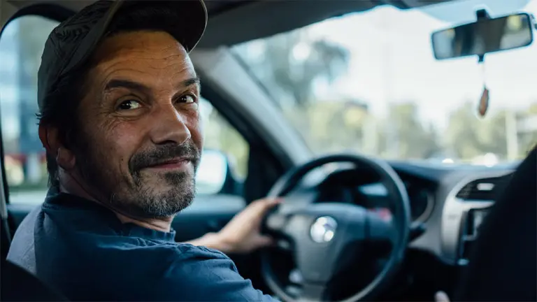 Uber se une a una startup para que puedas salir a trabajar sin tener auto propio