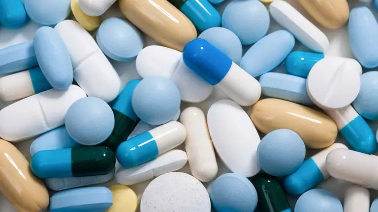 Innovación: crean el primer medicamento por inteligencia artificial a ser testeado en humanos