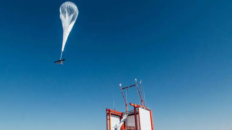 Telefónica se une a Google y Softbank para crear redes móviles "colgando" del cielo