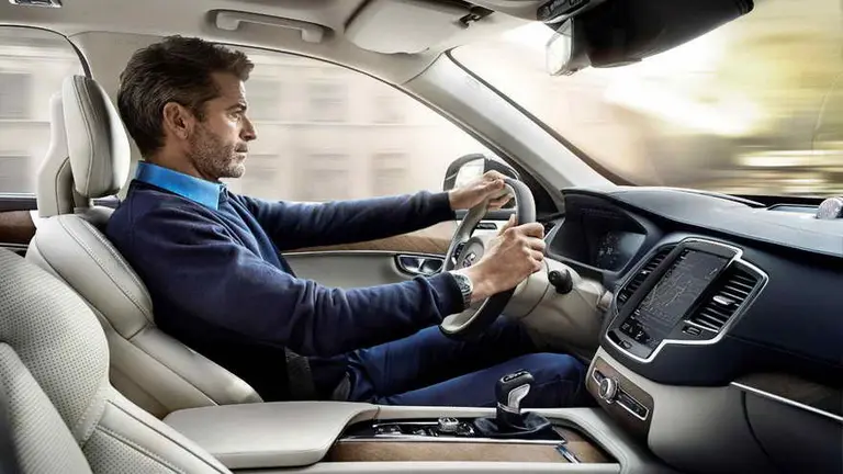 ¿Cansado o distraído al volante?, los nuevos vehículos con inteligencia artificial lo detectarán