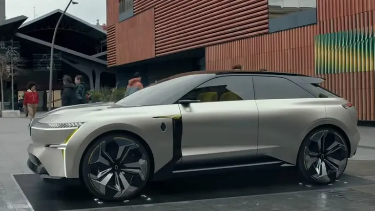 Renault presentó el prototipo de Morphoz, un auto eléctrico que puede ajustar su tamaño