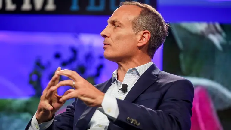 El CEO de Booking es optimista a pesar de la epidemia de coronavirus: "El negocio volverá; viajar es una necesidad básica"