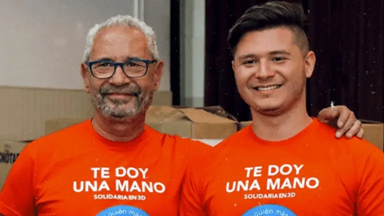 Este emprendimiento solidario fabrica válvulas para respiradores con impresoras 3D