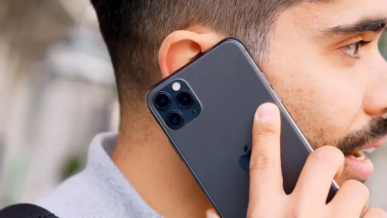 Celulares de alta gama a precio "blue": Galaxy Z Flip, iPhone 11 y más  modelos top para aprovechar brecha del dólar