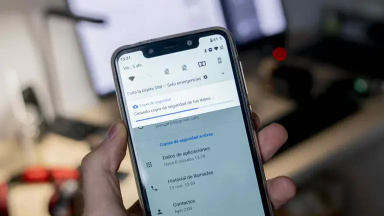 Paso a paso: cómo hacer una copia de seguridad completa de tus datos en iOS y Android