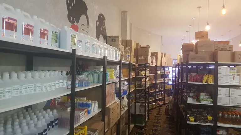 Este conocido supermercado ya trabaja con sus propios dark stores: ¿cómo funcionan?