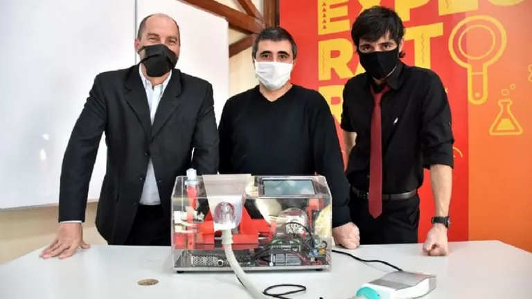 Impresión 3D y talento argentino: cómo es el respirador 100% nacional que cuesta 10 veces menos que los tradicionales
