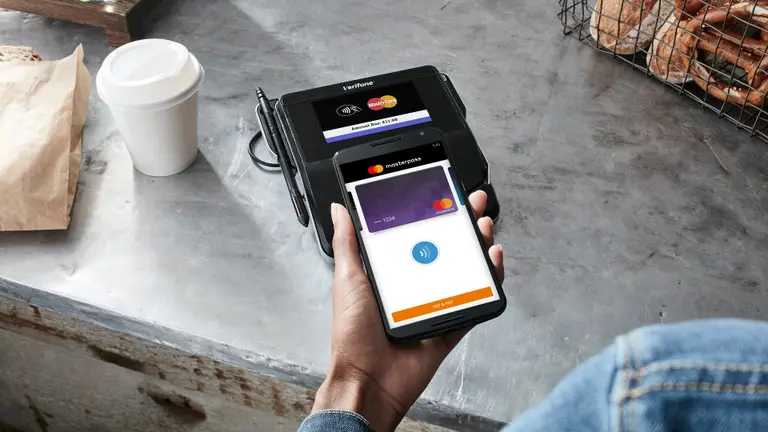 ¿El ocaso de los plásticos?: Mastercard impulsa un novedoso método de pago sin tarjeta