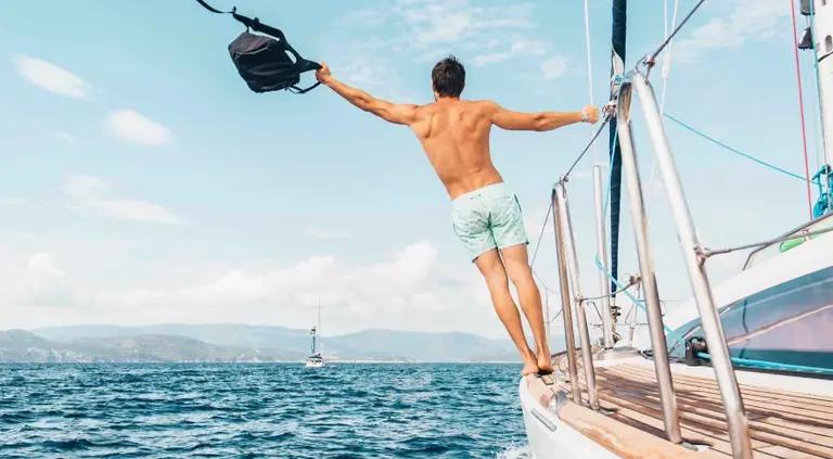 Millonarios del Bitcoin, fuera del control estatal: cómo es su "vida secreta" sin impuestos