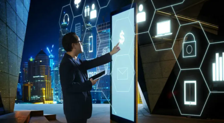 Transformación digital: por qué, según un experto, los bancos tiene que "convertirse" en fintech