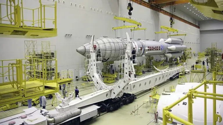 Cooperación tecnológica: México y Argentina firman acuerdo para armar una agencia espacial en América Latina