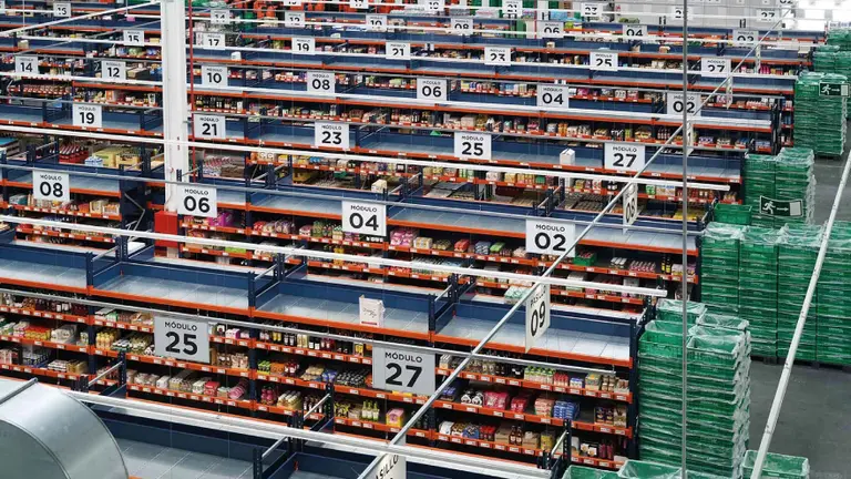 Qué son y cómo funcionan los dark stores, la nueva "revolución" del eCommerce