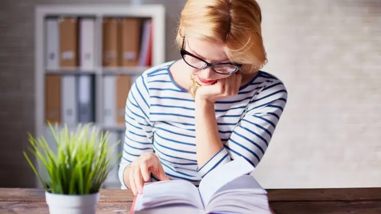 Escritora española tokeniza su primer novela y las vende sin intermediación: cuál fue el proceso