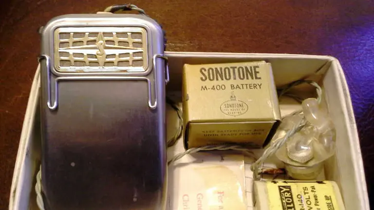 Un día como hoy se lanzó el primer dispositivo con un "transistor"