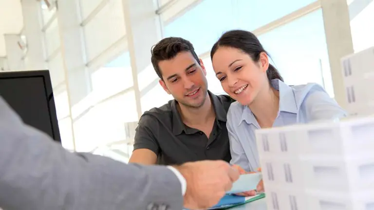 Expertos en crisis: cómo invierten los argentinos en propiedades sin tener toda la plata y sumando m2