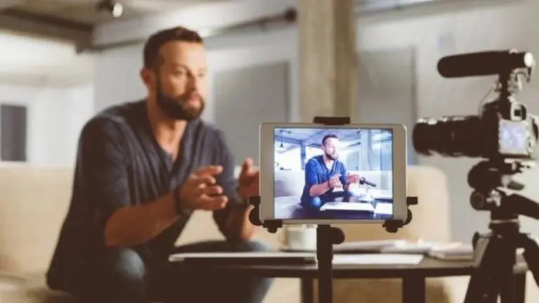 Atención influencers: Facebook abre el juego y permite obtener ingresos a partir de sus videos