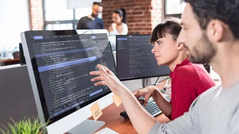 Trabajadores informáticos acuerdan una mejora de su salario