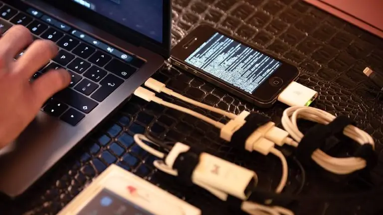 Ledger detecta billeteras adulteradas con un chip espía y las pérdidas ya superan los u$s90 millones