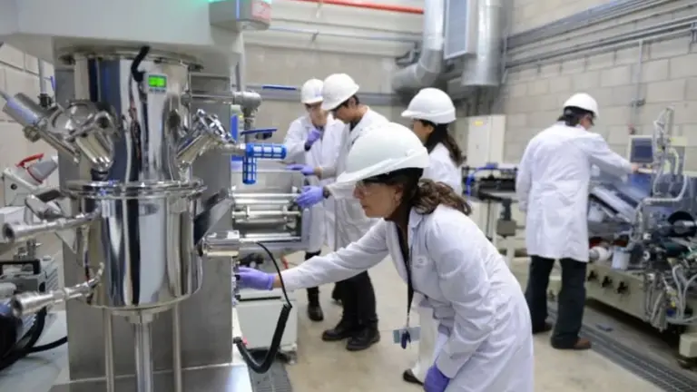 Baterías para autos eléctricos, made in Argentina: el proyecto oficial para instalar la primera planta en el país