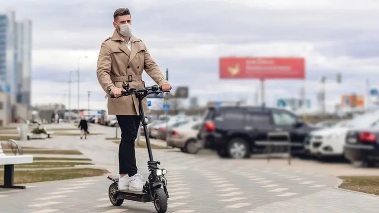 Desde pólizas para monopatines hasta para cubrir ciberataques: así mutó el negocio de empresas de seguros