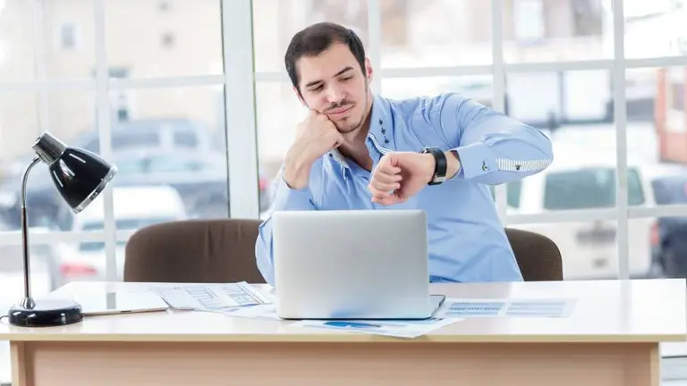 horas trabajo reloj oficina