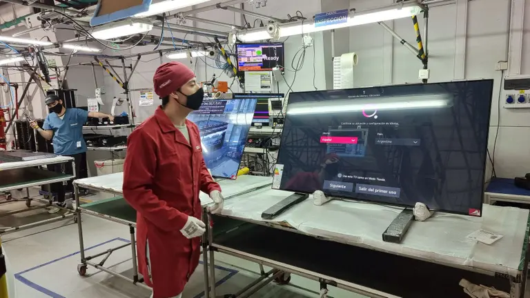 Fabricantes de Tierra del Fuego le responden al Gobierno por la baja de aranceles a la importación