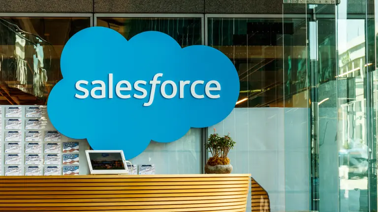 Argentina, hub de innovación e IA: el CEO de Salesforce anuncia inversión de u$s500 millones en el país
