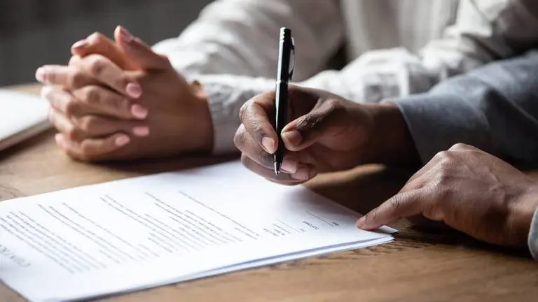 Bancos con vacantes abiertas en diciembre 2025: qué puestos buscan y cómo aplicar