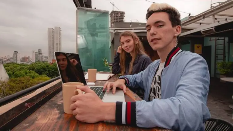 Buenos Aires, la mejor ciudad del mundo para nómades digitales: qué la destacó y los barrios favoritos