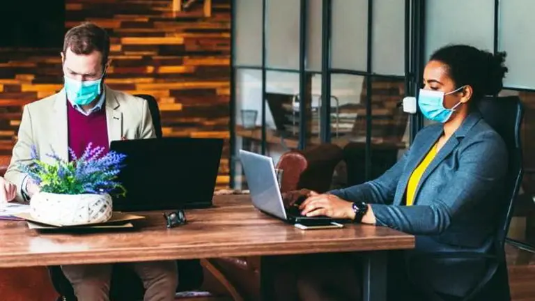 "Si pueden ir a un restaurante en Nueva York, pueden ir a la oficina": qué CEO aseguró esto