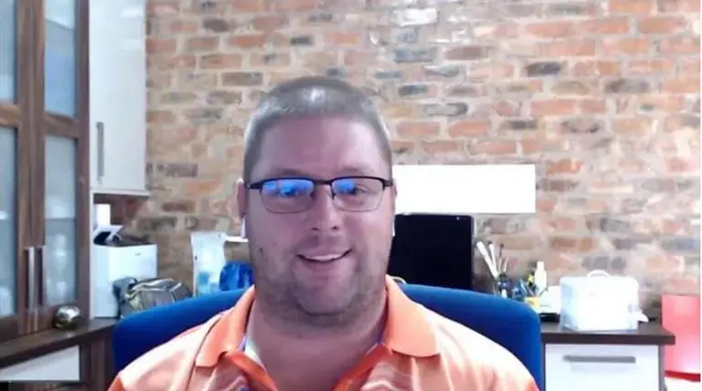 Detienen a ejecutivo de una plataforma cripto y líder de esquema Ponzi