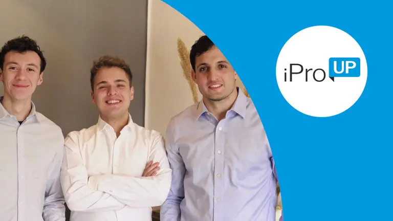 De la escuela a trabajar con sueldos en dólares: jóvenes argentinos crean una academia digital para adolescentes