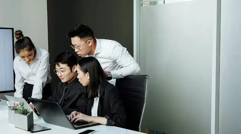 Controversia: empresas chinas espían a sus empleados mediante software