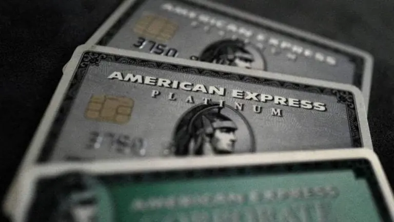 American Express se suma a Visa y Mastercard y suspende sus operaciones en Rusia