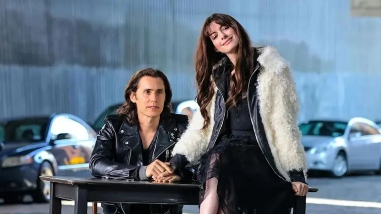 WeCrashed, la serie que cuenta la historia de WeWork y los Neumann y la "rompe" en AppleTV+