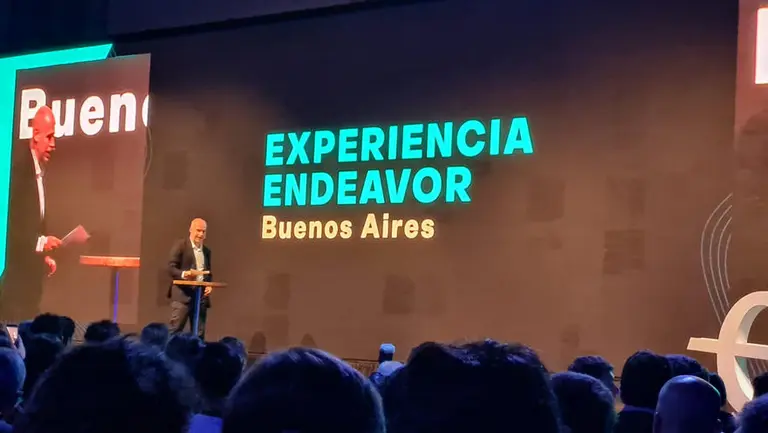 Larreta en Experiencia Endeavor: "El Estado Nacional cambia todo el tiempo las reglas"
