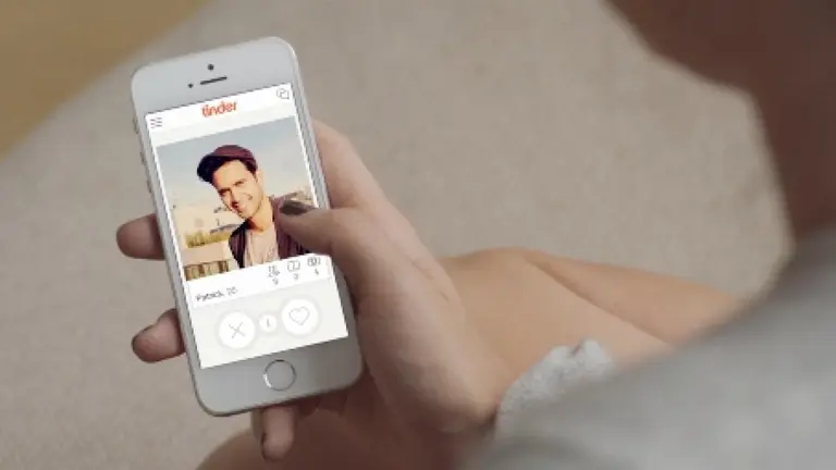 Tinder, en crisis: la app incorpora IA para mejorar coincidencias y recuperar usuarios