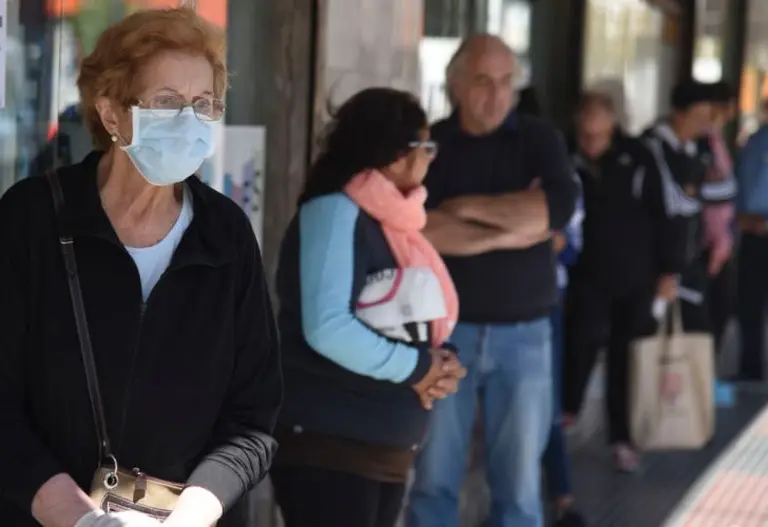 Primer aguinaldo de 2022 para los jubilados: ¿cuándo y cuánto cobran?