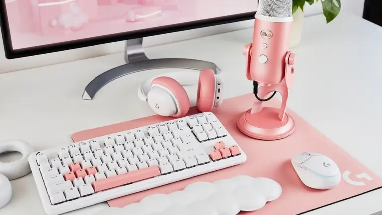 Gaming: Logitech G lanza la colección inclusiva Aurora, pensada para fanáticas del gaming