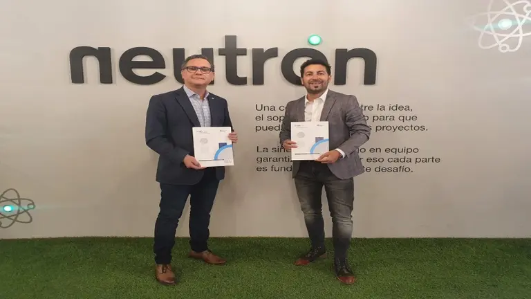 ¿Qué distribuidor IT se unió con INTI para promover proyectos productivos?