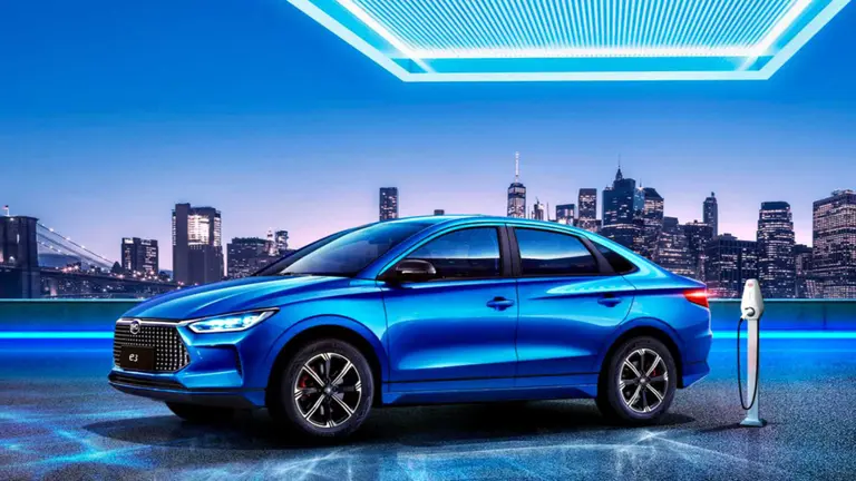 BYD le sacó el trono a la empresa de Elon Musk: así se dispararon sus ventas